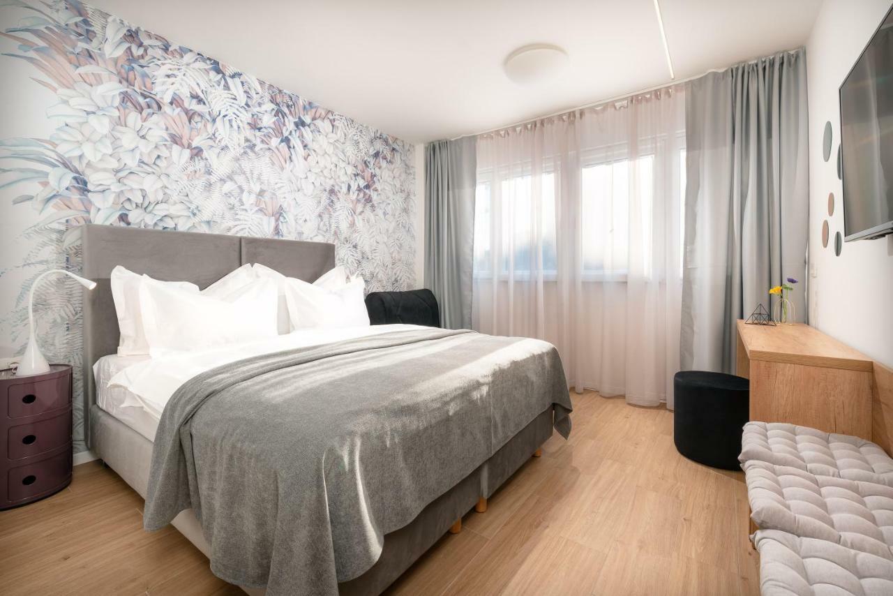 Skaline Luxury Rooms Split Exterior photo